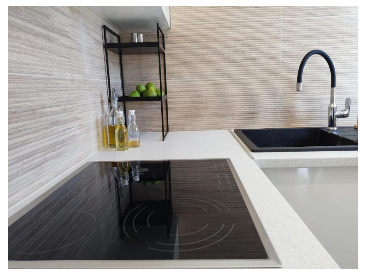 Mina Lux Jelsa Apartman Jelsa  Kültér fotó