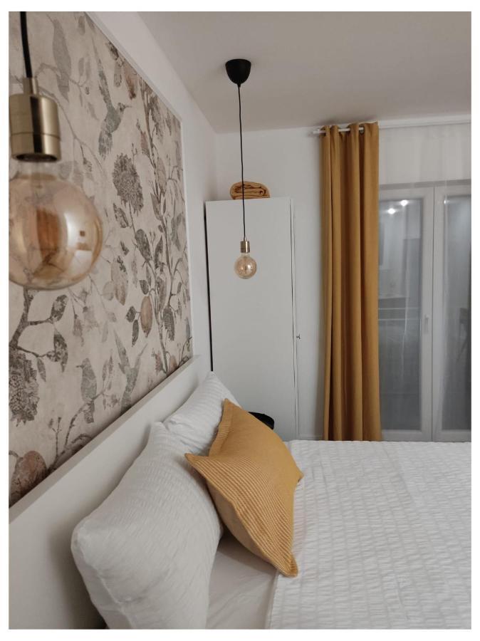 Mina Lux Jelsa Apartman Jelsa  Kültér fotó